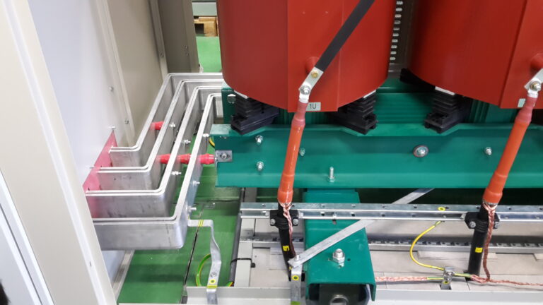 Suchý distribuční transformátor LEF 2500kVA, 22/0,4kV, vývody NN do boku Al pasovinou